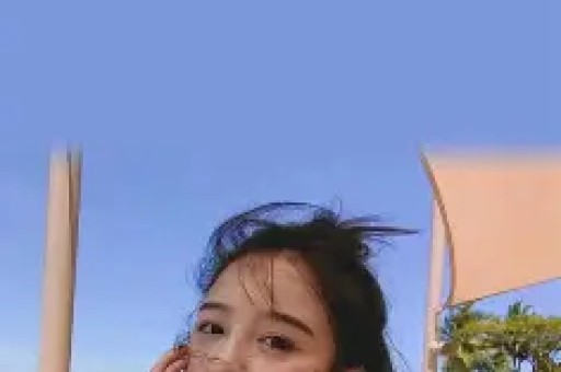 球在轨道上滚动游戏